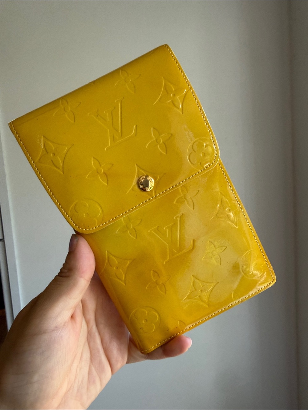 Louis Vuitton Vernis Yellow Phone Holder Belt Bag Crossbody with COA